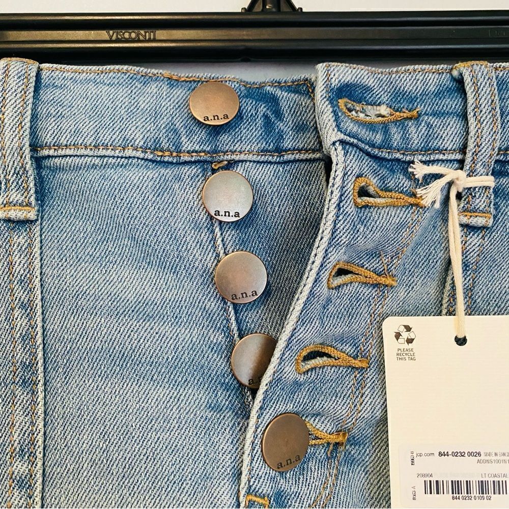 a.n.a Hi Rise Raw Hem Button Fly Shorts Size 2 - Picture 3 of 4